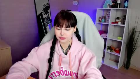 Morana online show from 10/11/25, 02:00