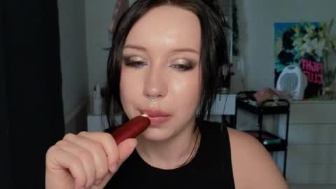 Snapshot of moranagoddess chatting on 05/24/26, 03:17 Morana follow my boosty online show from 05/24/26, 03:17