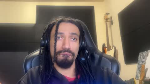 Snapshot of morebemdotad chatting on 05/22/26, 03:35 Diego online show from 05/22/26, 03:35