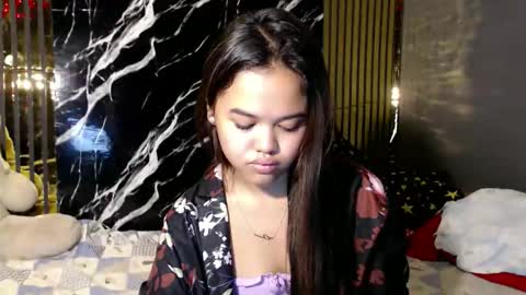 Snapshot of morena_realkath chatting on 05/31/26, 12:23 morena_realkath online show from 05/31/26, 12:23