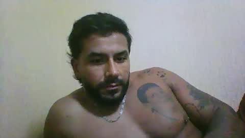 morenito_06 online show from 10/23/25, 06:13