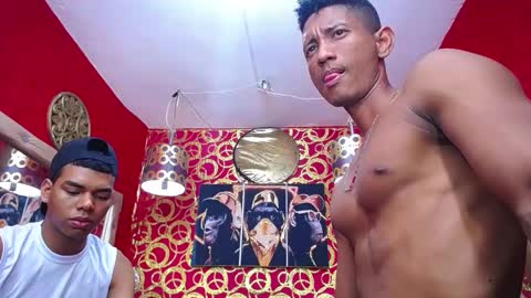 duohot23 online show from 02/05/25, 07:53