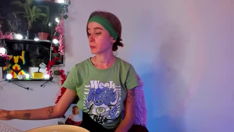 Megaan Castillo online show from 09/12/25, 05:24