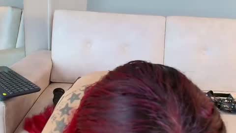 Snapshot of morganacrowley_ chatting on 02/27/25, 02:10 Morgana online show from 02/27/25, 02:10