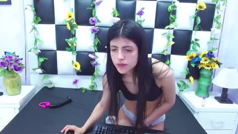 morganasmit_ online show from 02/06/25, 03:09