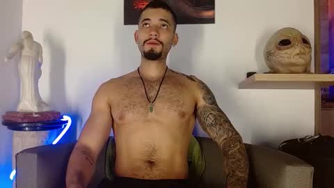 Snapshot of morgann_jones chatting on 11/01/25, 04:31 morgan online show from 11/01/25, 04:31