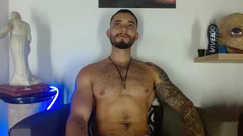 Snapshot of morgann_jones chatting on 11/30/25, 11:53 morgan online show from 11/30/25, 11:53