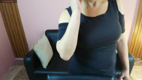 Snapshot of moriahstorm chatting on 04/04/26, 12:57 Moriah online show from 04/04/26, 12:57