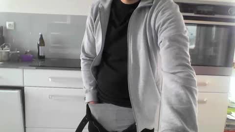 Snapshot of morningfunn chatting on 01/06/25, 09:41 morningfunn online show from 01/06/25, 09:41