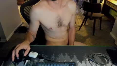 Snapshot of morningwood_8890 chatting on 09/13/25, 02:00 Dylan online show from 09/13/25, 02:00