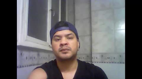 Snapshot of morocho777 chatting on 10/18/25, 11:27 Bruno online show from 10/18/25, 11:27