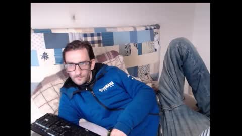 Snapshot of morris_slug_the_second chatting on 03/11/25, 08:09 Adam online show from 03/11/25, 08:09