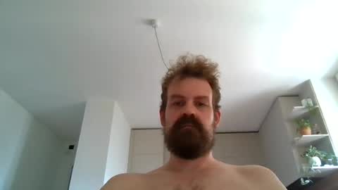 Snapshot of morritz chatting on 06/24/26, 01:32 morritz online show from 06/24/26, 01:32