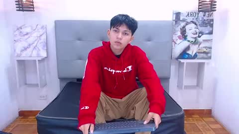 MORTELLE online show from 11/14/25, 11:42