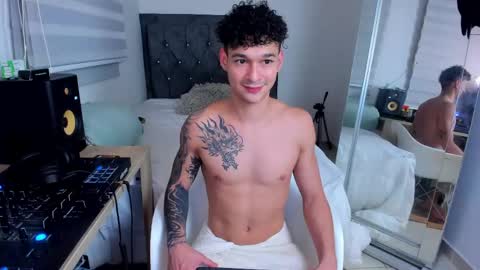 Snapshot of morthy_downey chatting on 04/10/26, 12:16 Morthy online show from 04/10/26, 12:16