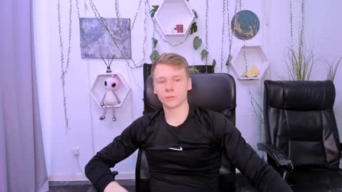 Snapshot of mory_arti chatting on 12/06/24, 08:07 Welcome here online show from 12/06/24, 08:07