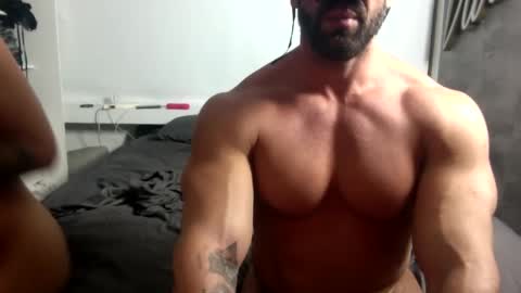 Snapshot of mosh2 chatting on 02/23/25, 02:18 Kattie Mosh online show from 02/23/25, 02:18