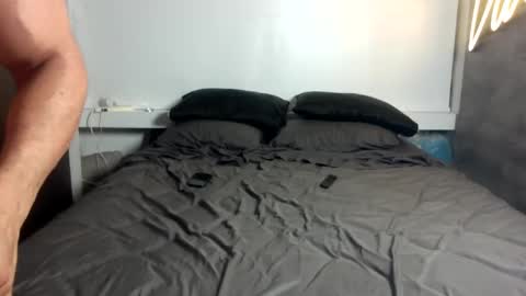 Snapshot of mosh2 chatting on 02/23/25, 11:36 Kattie Mosh online show from 02/23/25, 11:36