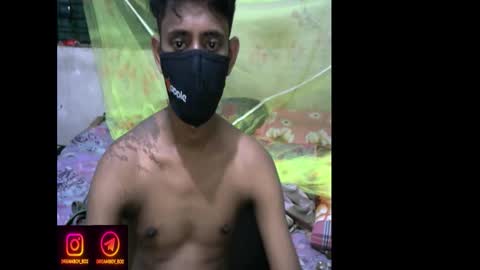 Snapshot of moso999 chatting on 10/16/25, 07:15 moso999 online show from 10/16/25, 07:15