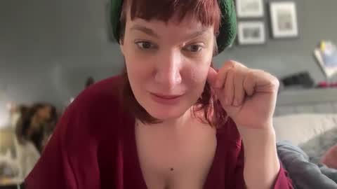 Snapshot of mossy_mommy chatting on 02/18/25, 07:09 Mossy Mommy online show from 02/18/25, 07:09