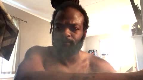 Snapshot of mossymoss3 chatting on 10/23/25, 04:28 mossymoss3 online show from 10/23/25, 04:28