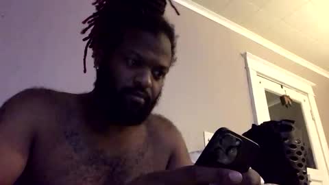 Snapshot of mossymoss3 chatting on 10/29/25, 02:14 mossymoss3 online show from 10/29/25, 02:14