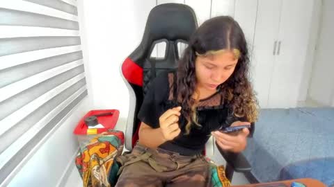 Snapshot of motadandcalis chatting on 06/08/26, 10:10 ig motasandcalis online show from 06/08/26, 10:10