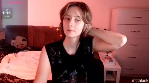 Snapshot of mothkink chatting on 10/27/25, 02:54 mothkink Moth  -  online show from 10/27/25, 02:54