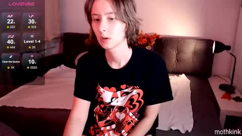 mothkink Moth  -  online show from 10/29/25, 06:09