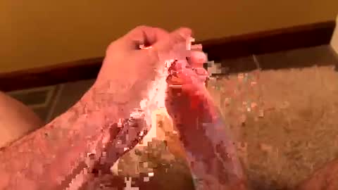 Snapshot of motomo12 chatting on 02/06/25, 12:59 Henry online show from 02/06/25, 12:59