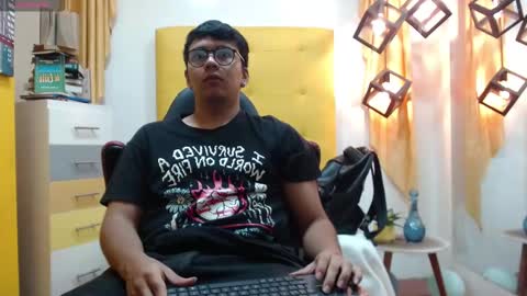 Mou Fly online show from 09/15/25, 12:27