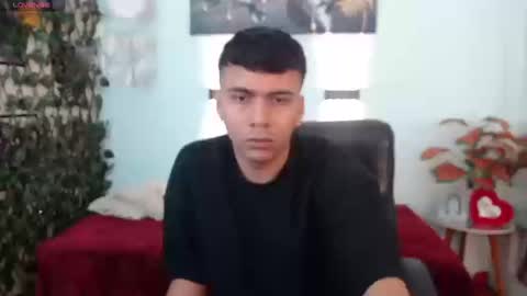 Mou Fly online show from 09/19/25, 12:50