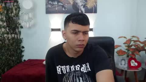 Mou Fly online show from 09/21/25, 12:51