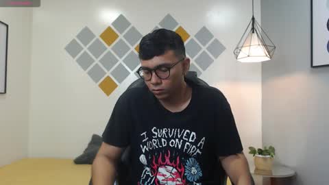 Mou Fly online show from 09/22/25, 12:51