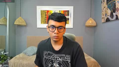 Mou Fly online show from 09/29/25, 12:43