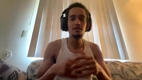 Snapshot of mouli23r chatting on 09/21/25, 10:11 mouli23r online show from 09/21/25, 10:11