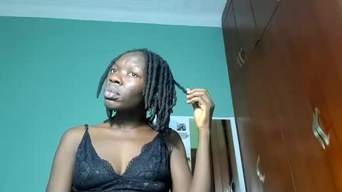 Snapshot of mouthymiss chatting on 03/04/25, 05:13 Mouthymiss online show from 03/04/25, 05:13
