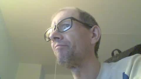 Snapshot of moviem1978 chatting on 06/06/26, 06:56 Frederik online show from 06/06/26, 06:56