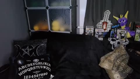 Moxxxie Morbid online show from 01/10/25, 02:04