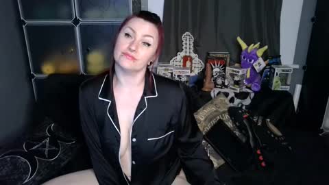 Moxxxie Morbid online show from 03/07/25, 05:08