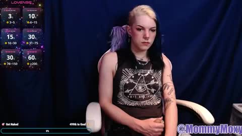Moxy online show from 05/01/26, 07:18