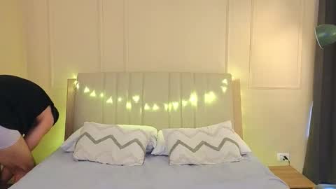 Snapshot of mr_danni_ chatting on 11/27/25, 08:33 Danny Aleja online show from 11/27/25, 08:33