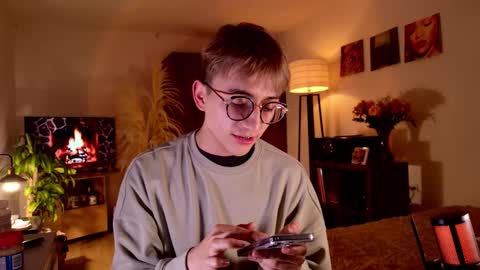 Mr Evans online show from 09/15/25, 03:34