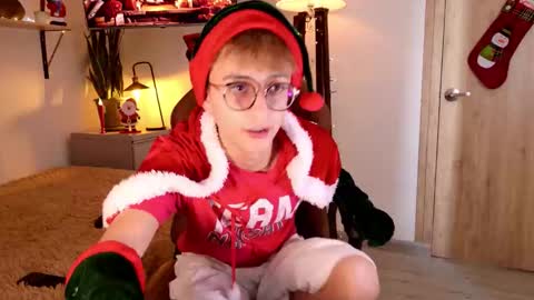 Snapshot of mr_evan1 chatting on 11/22/25, 05:45 Mr Evans online show from 11/22/25, 05:45