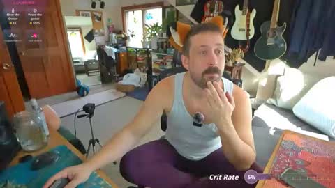 Snapshot of mr_foxxy chatting on 11/24/25, 04:07 ninko online show from 11/24/25, 04:07