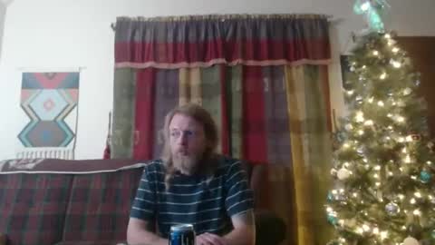 Snapshot of mr_happy12 chatting on 12/17/24, 10:43 mr_happy12 online show from 12/17/24, 10:43