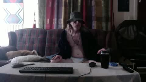 Snapshot of mr_happy12 chatting on 09/22/25, 11:23 mr_happy12 online show from 09/22/25, 11:23