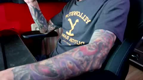 mr_hung_uk38 online show from 10/01/25, 10:16