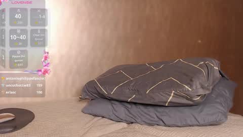 Snapshot of mr_longboy chatting on 12/03/25, 08:29 mr_longboy online show from 12/03/25, 08:29