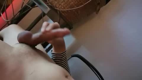 Snapshot of mr_longnight chatting on 10/13/25, 06:41 mr_longnight online show from 10/13/25, 06:41